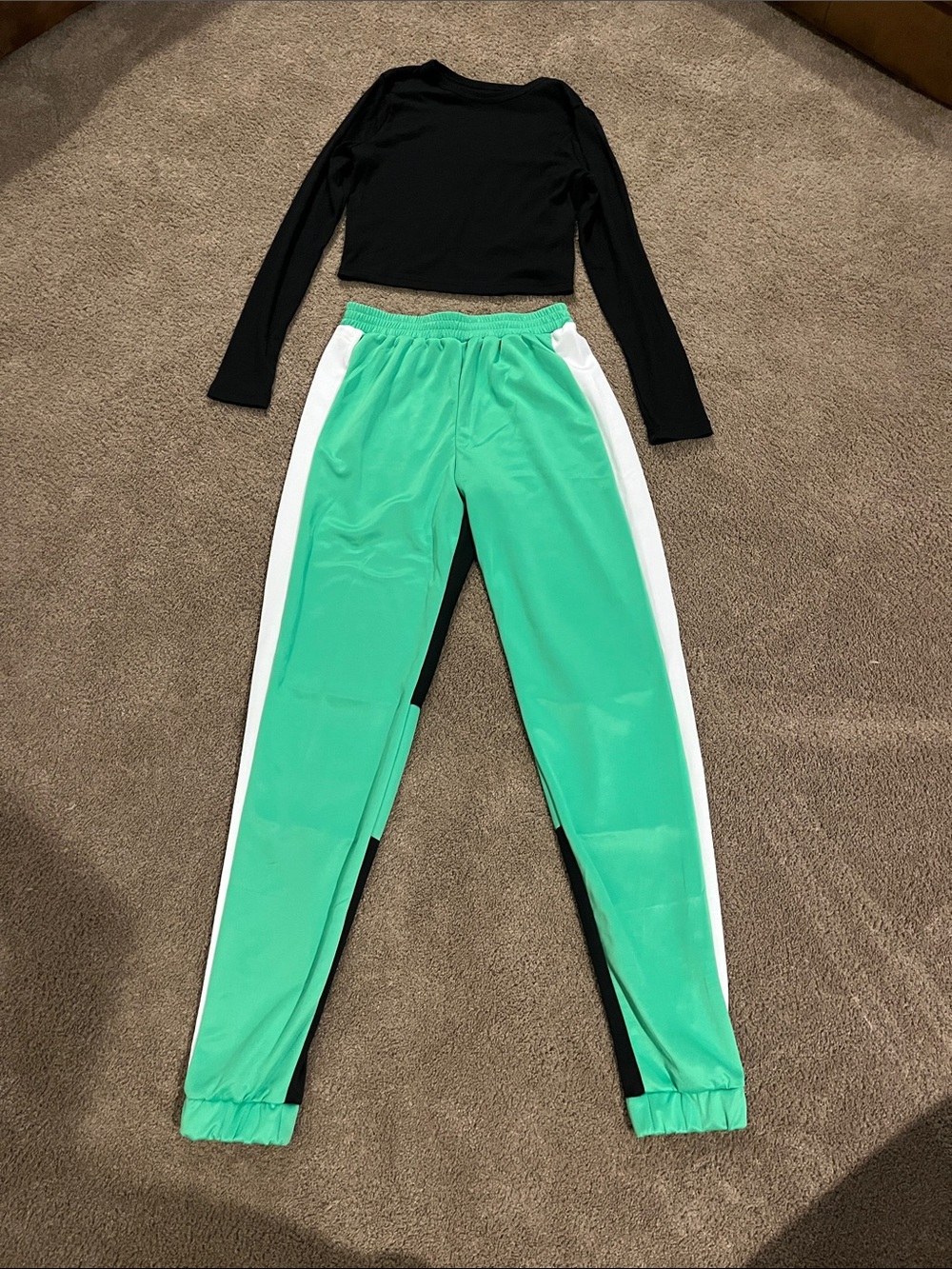 Dance black Long Sleeve Cropped Top with Mint Green Track Pants